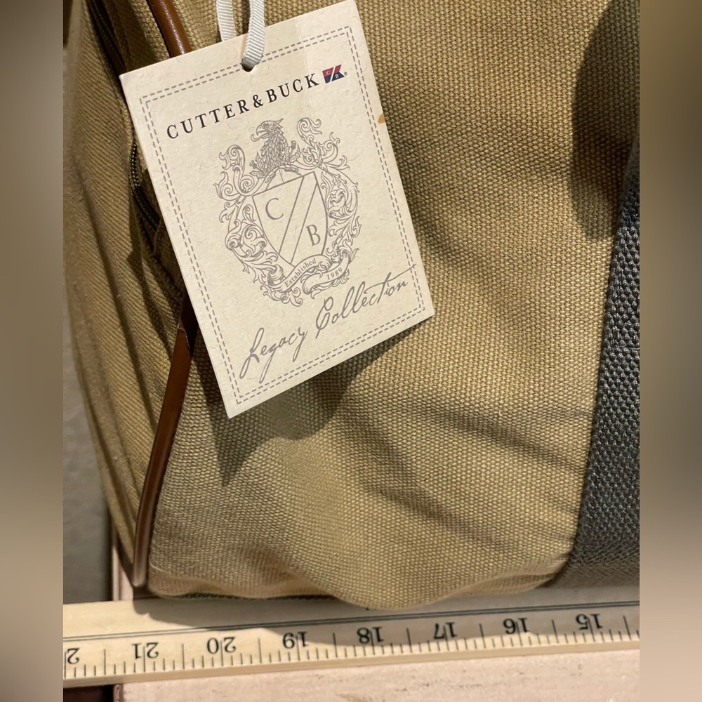 Cutter & Buck duffle - Picture 4 of 14